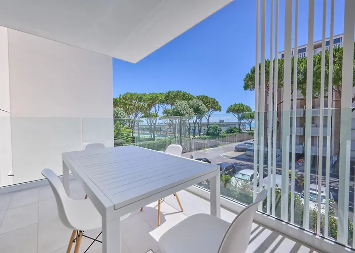East Side * Jesolo