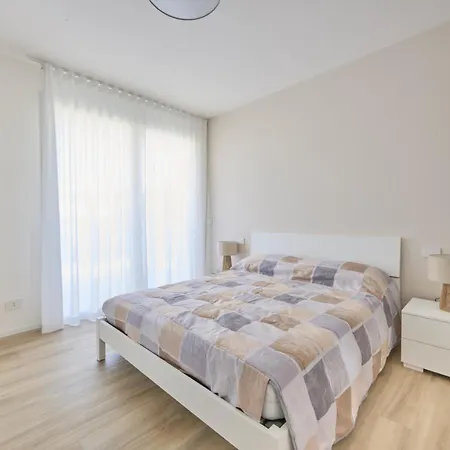 East Side Apartment