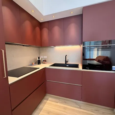 Apartment East Side