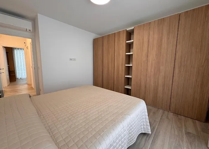 East Side Lejlighed *